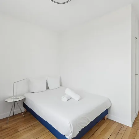 Apartment 173 Rue Lafayette Centre Paris